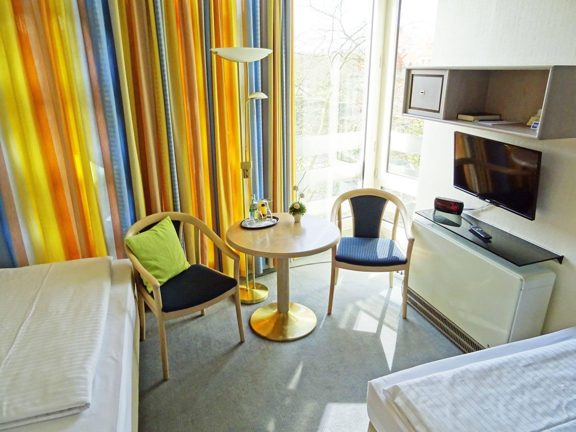 Jugendgaestehaus St.-Michaels-Heim Berlin Luaran gambar